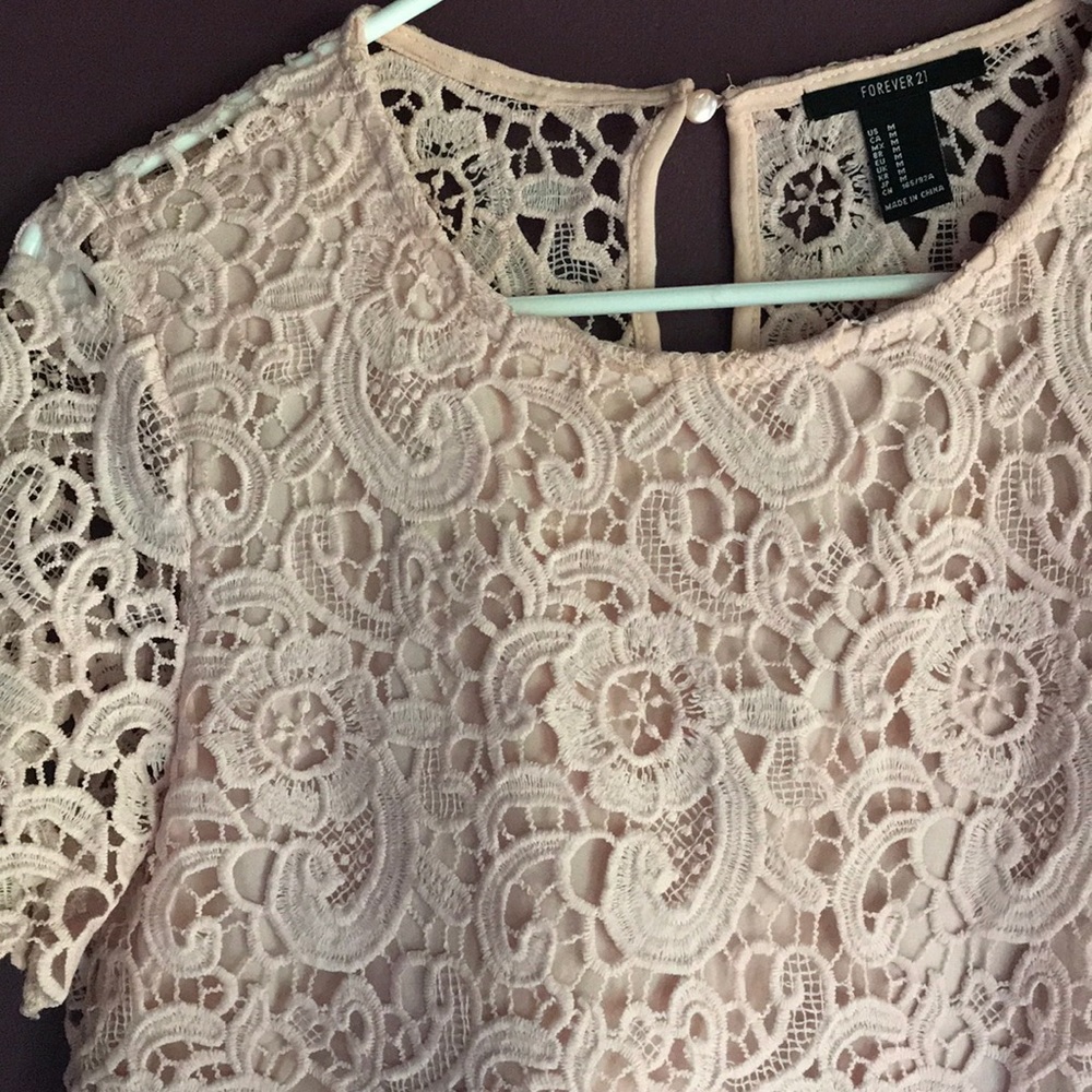 Lace top - Picture 2 of 2